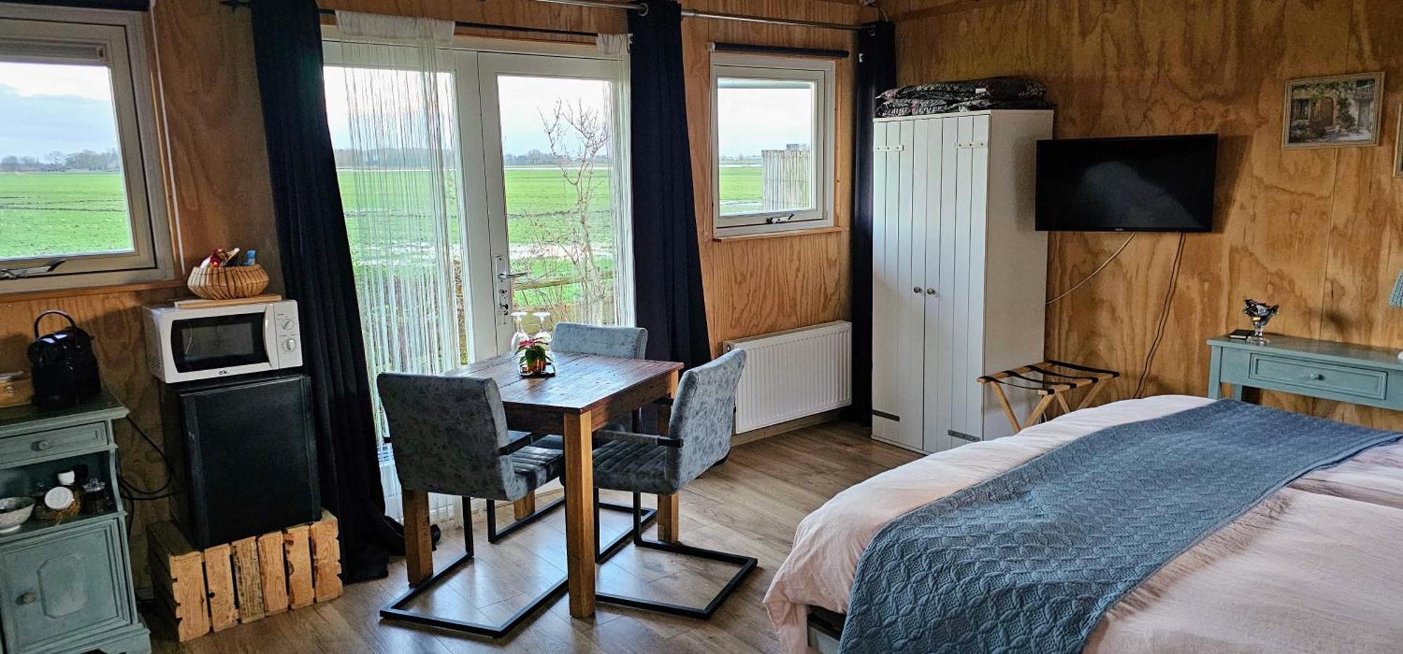 B&B Zusenzomer Oostwoud Bagian luar foto